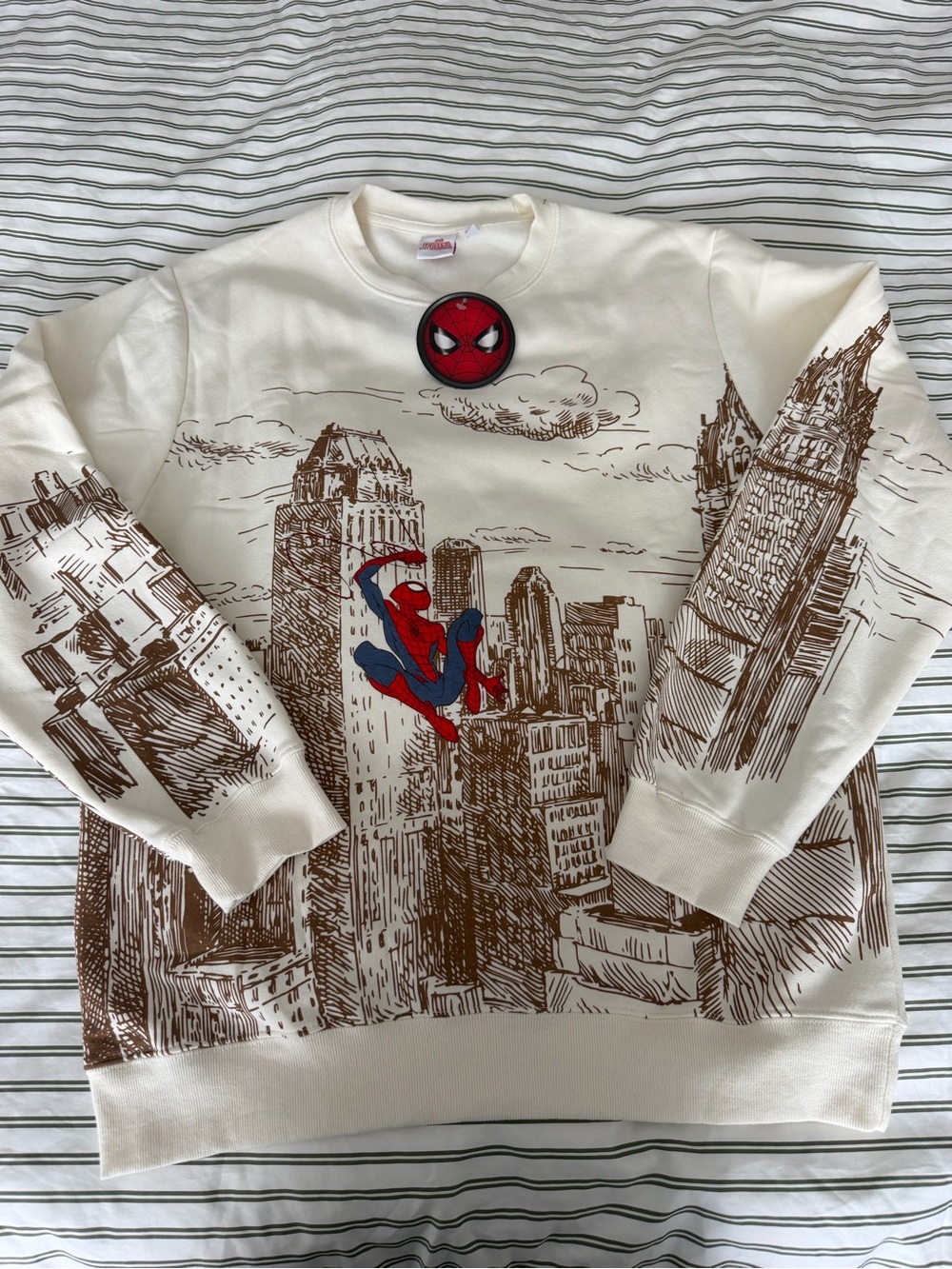 Marvel Spider-Man NYC Graphic Crewneck Sweatshirt Cream Size L